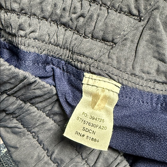 Patagonia Nine Trails 6” Shorts Size Small Star Dash Classic Navy 57630 - Picture 9 of 12